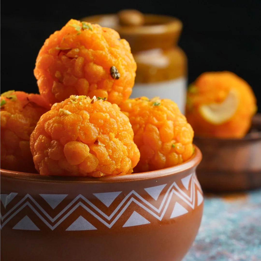 Ladoo (Besan/Boondi)